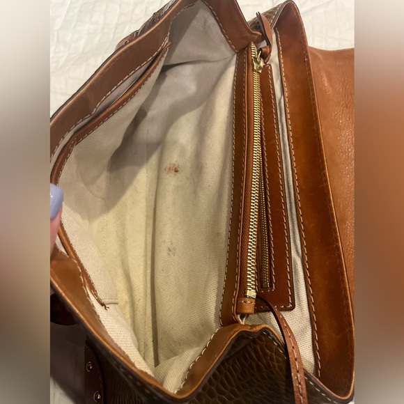 MICHAEL MICHAEL KORS Croc Embossed Brown Leather Handbag Gold Buckle Studs - Picture 8 of 13